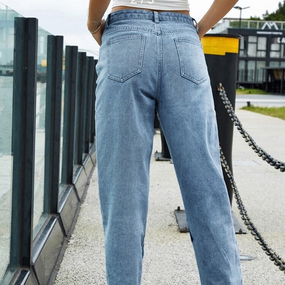 High waisted blue patched mom jeans - Picture 2 of 4